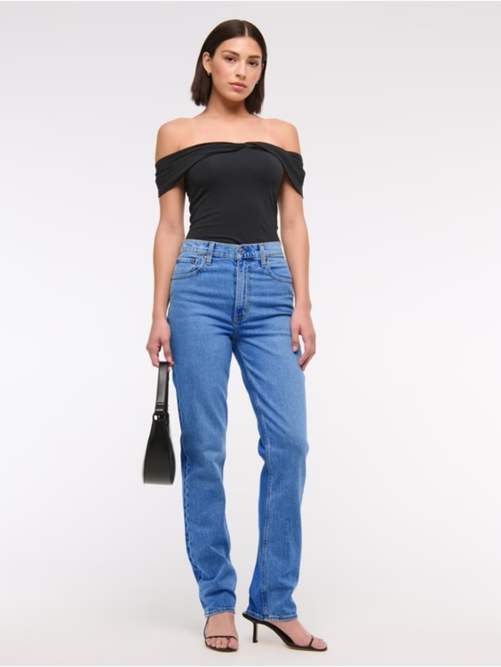 Abercrombie & Fitch “90s Straight Ultra High Rise”